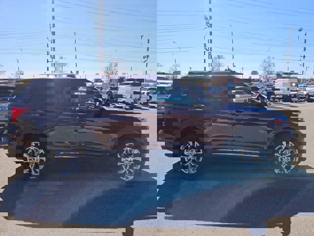 Certified 2020 Ford Explorer Limited image 2