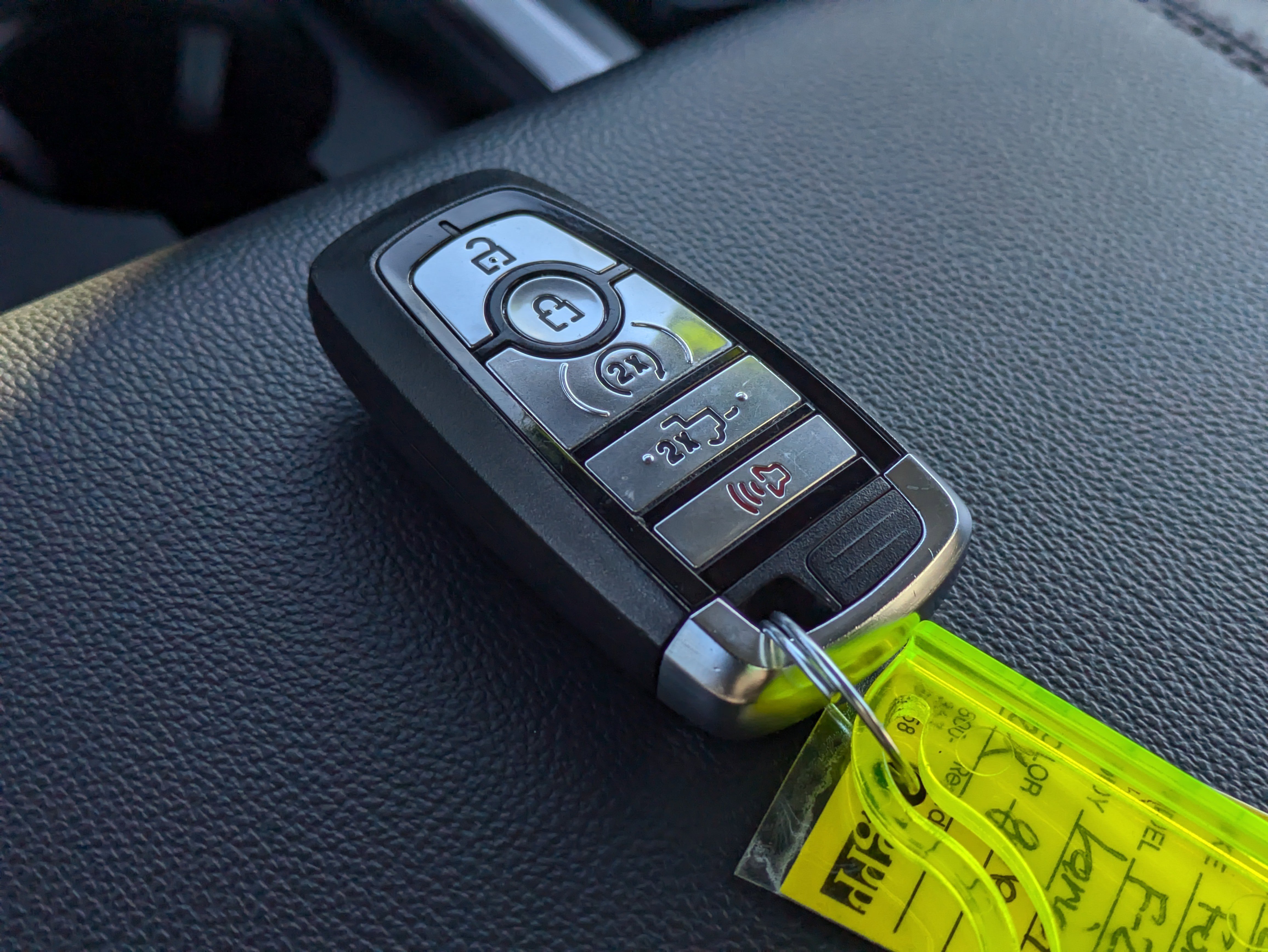 Certified 2024 Ford F250 Lariat w/ Chrome Package image 33