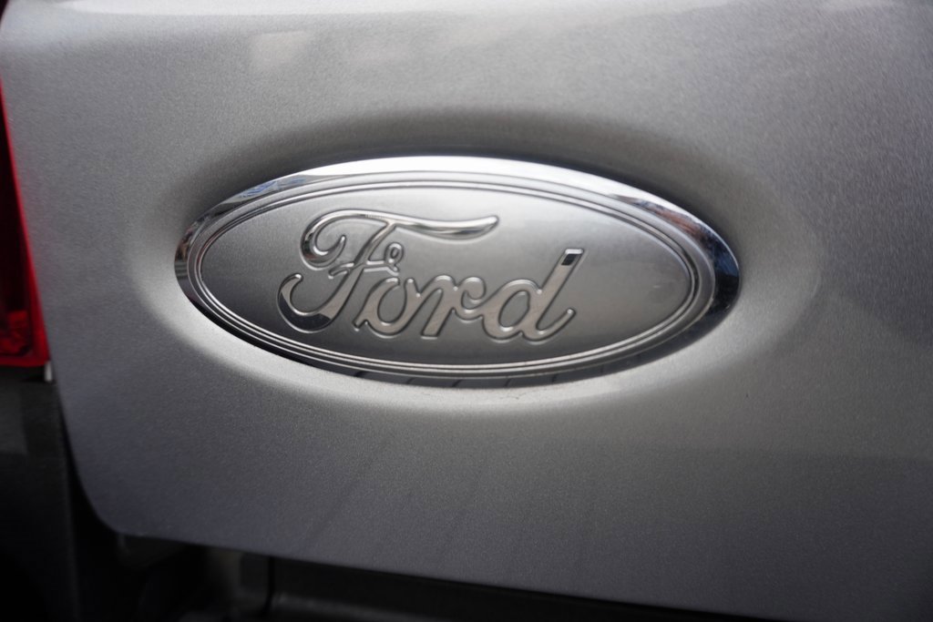 Certified 2024 Ford F250 Platinum image 35