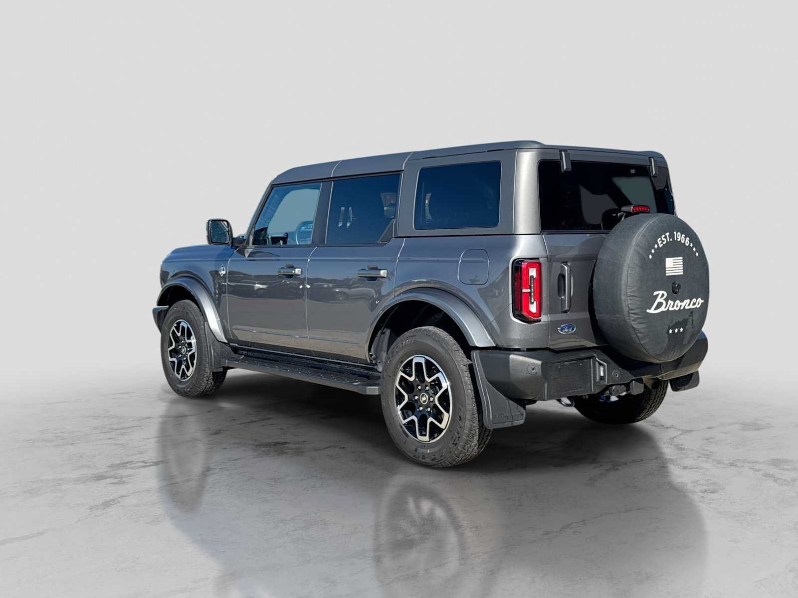 Certified 2023 Ford Bronco Outer Banks AWD/4WD image 4