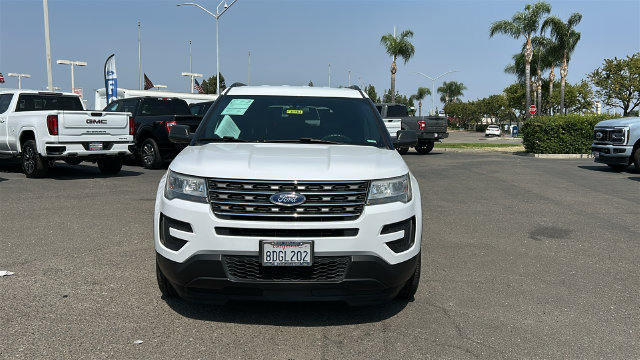 Certified 2017 Ford Explorer FWD image 9