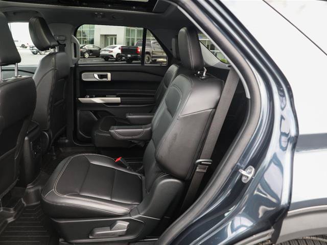 Certified 2022 Ford Explorer XLT w/ Equipment Group 202A AWD/4WD image 29