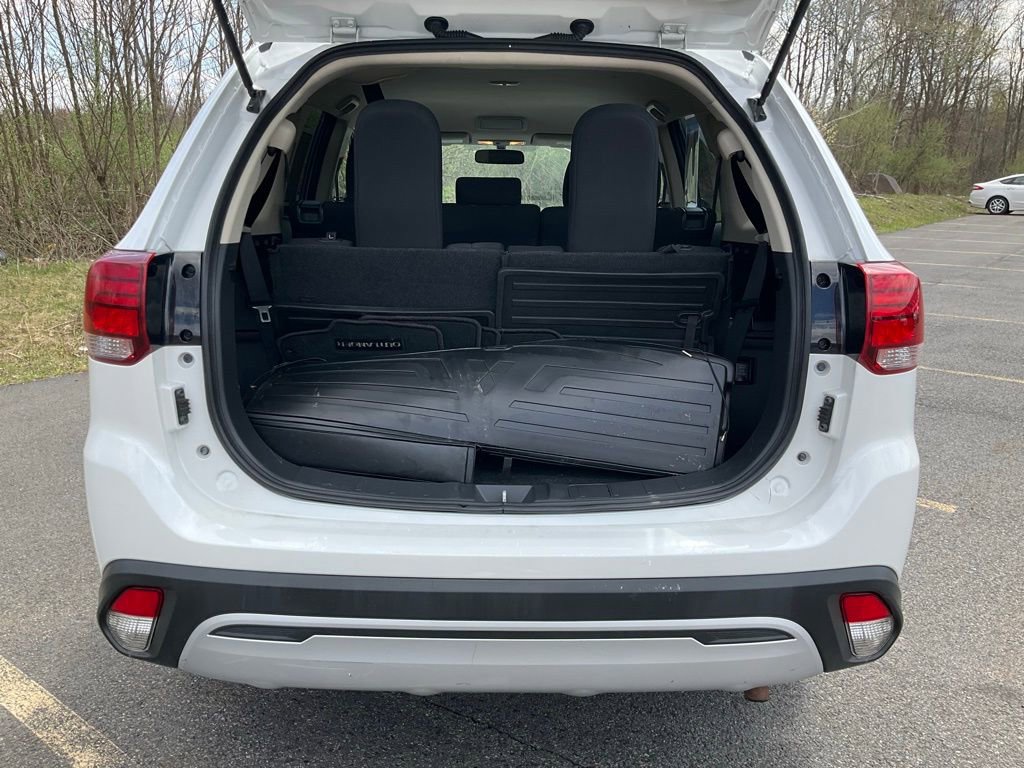 Used 2019 Mitsubishi Outlander ES image 23