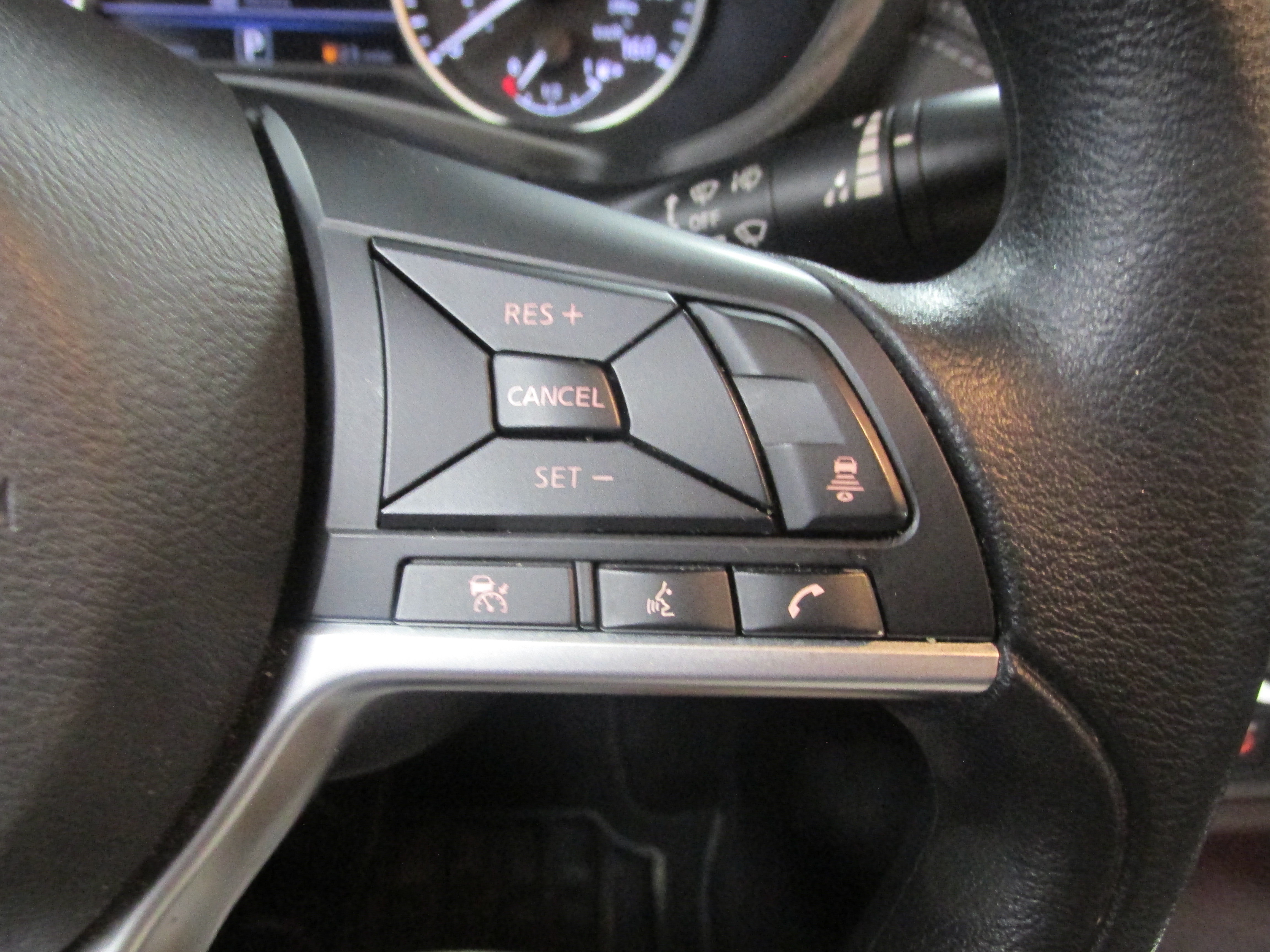 Used 2024 Nissan Sentra SV FWD image 31