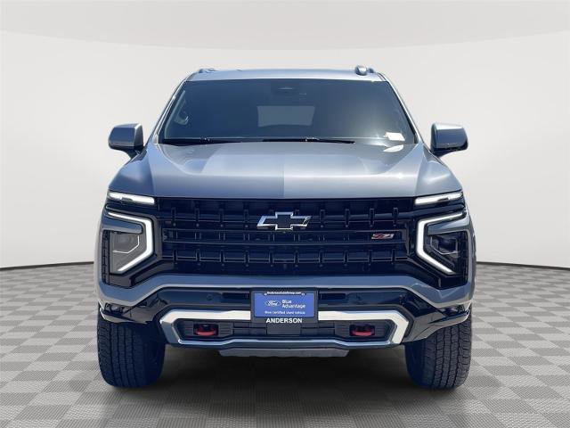 Used 2025 Chevrolet Suburban Z71 AWD/4WD image 4