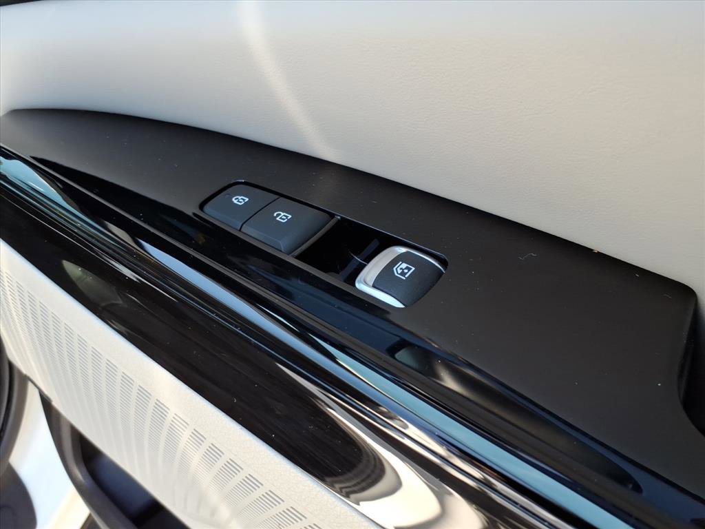 Used 2022 Kia Carnival SX Prestige image 12