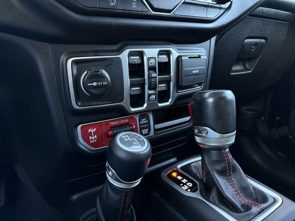 Used 2021 Jeep Wrangler Unlimited Rubicon w/ Cold Weather Group image 19