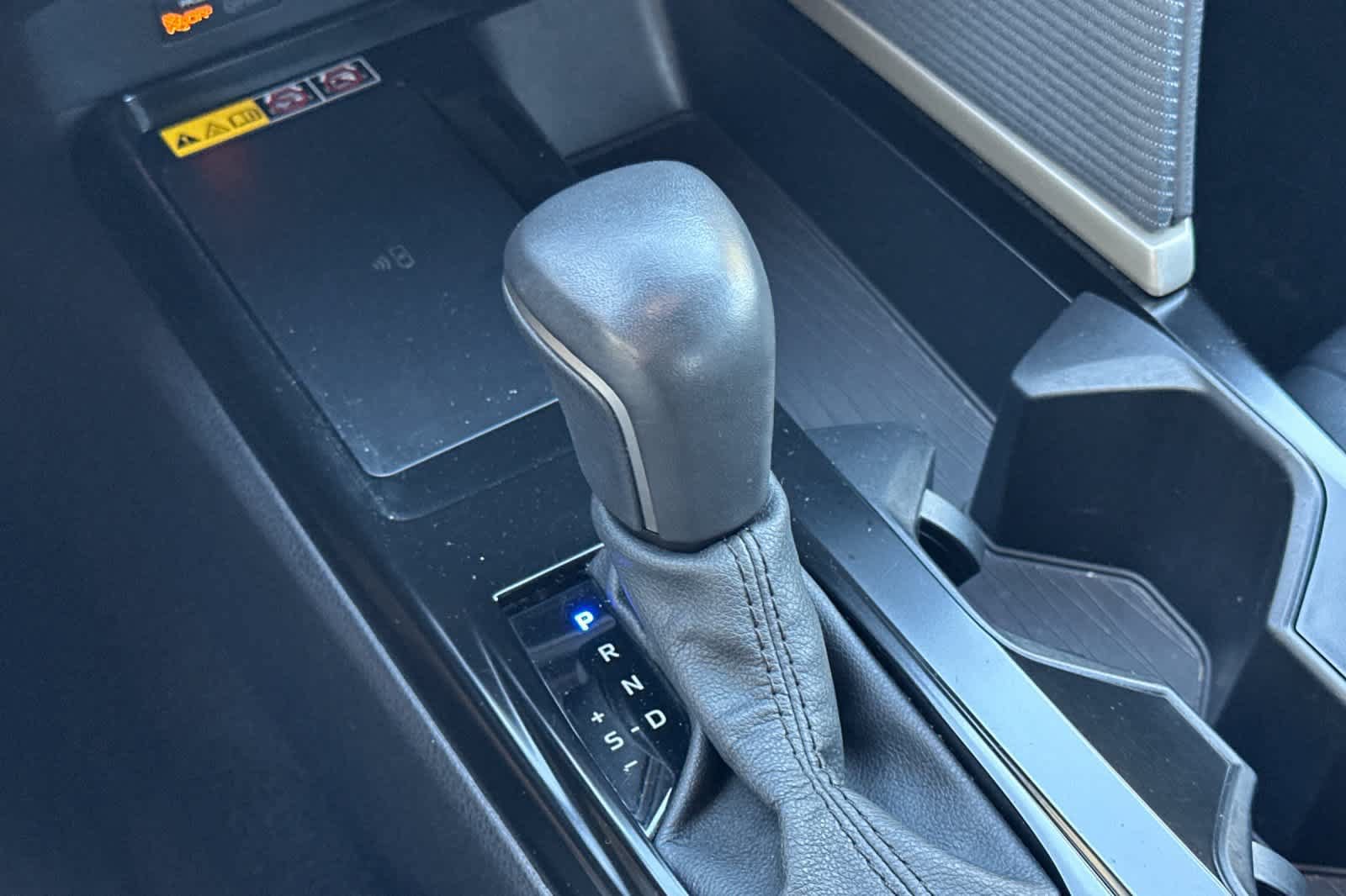 Used 2025 Toyota Camry SE w/ Convenience Package FWD image 20