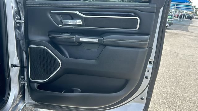 Used 2022 RAM 1500 Laramie AWD/4WD image 12