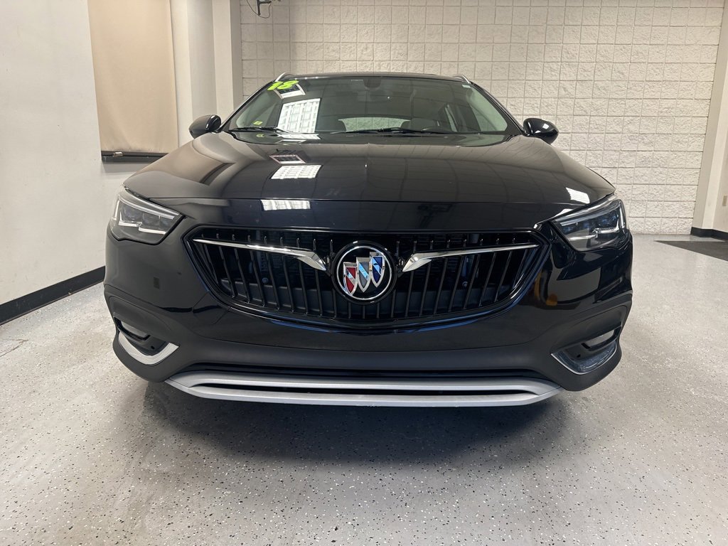 Used 2018 Buick Regal Essence w/ Driver Confidence Package #1 image 37