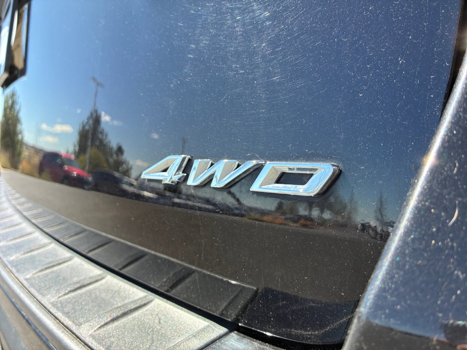 Certified 2021 Ford Explorer XLT w/ Equipment Group 202A image 24