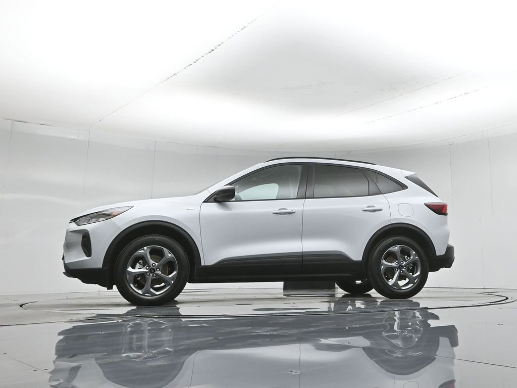 Certified 2025 Ford Escape ST-Line AWD/4WD image 54