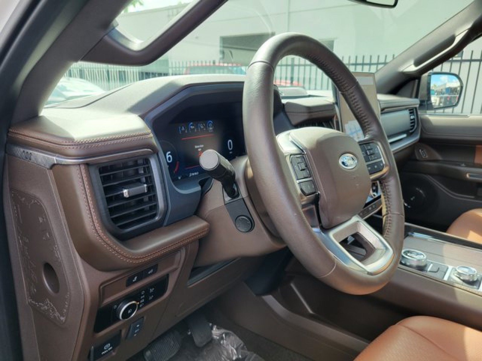 Certified 2024 Ford Expedition Max King Ranch AWD/4WD image 9
