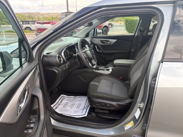 Used 2025 Chevrolet Blazer LT FWD image 20