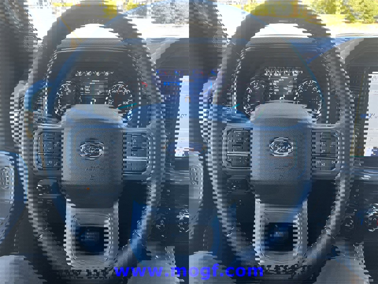 Certified 2022 Ford F150 XLT w/ Equipment Group 302A High image 17