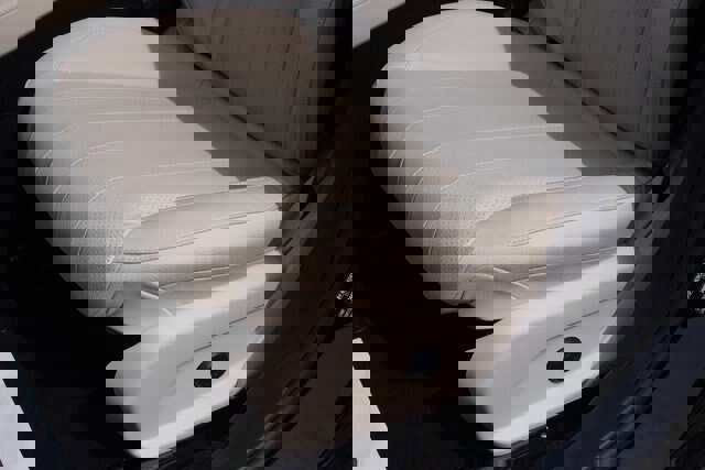 Used 2023 Mercedes-Benz E 350 4MATIC Sedan image 19