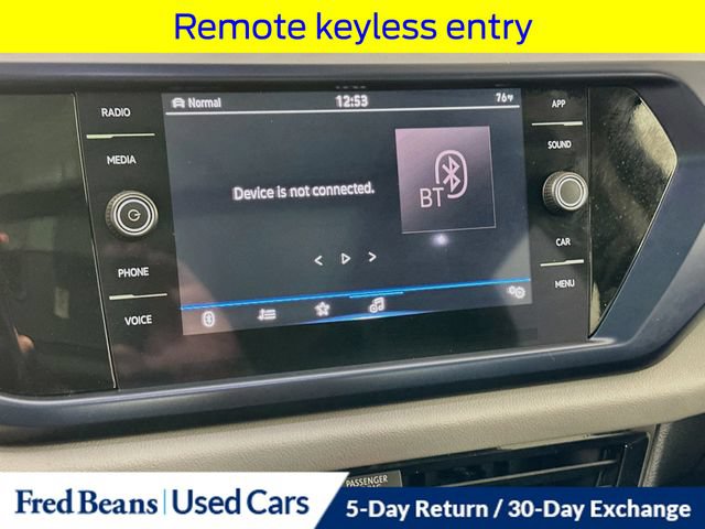 Used 2022 Volkswagen Taos SE w/ Panoramic Sunroof Package AWD/4WD image 18