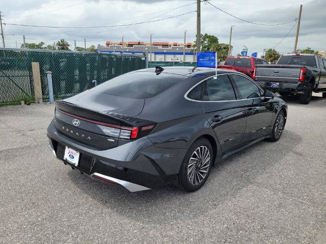 Used 2026 Hyundai Sonata Limited FWD image 5