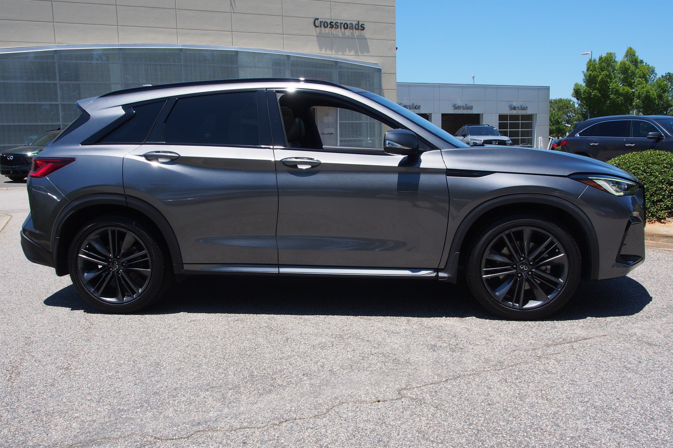 Used 2023 INFINITI QX50 Sport FWD image 9