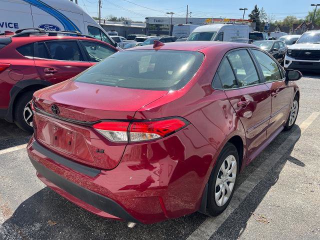 Used 2022 Toyota Corolla LE FWD image 4