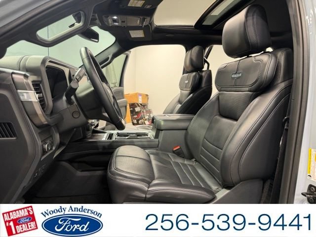 Certified 2026 Ford F450 Platinum w/ FX4 Off-Road Package AWD/4WD image 19