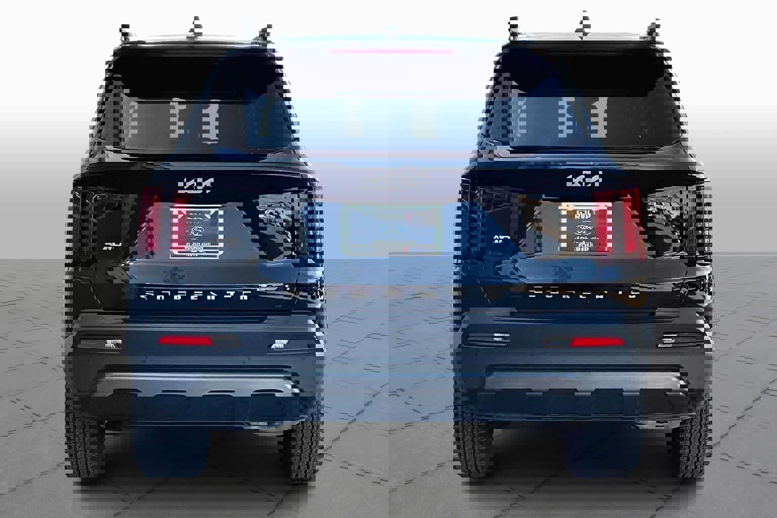 Used 2022 Kia Sorento S image 2