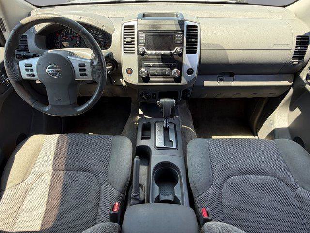 Used 2018 Nissan Frontier SV AWD/4WD image 3