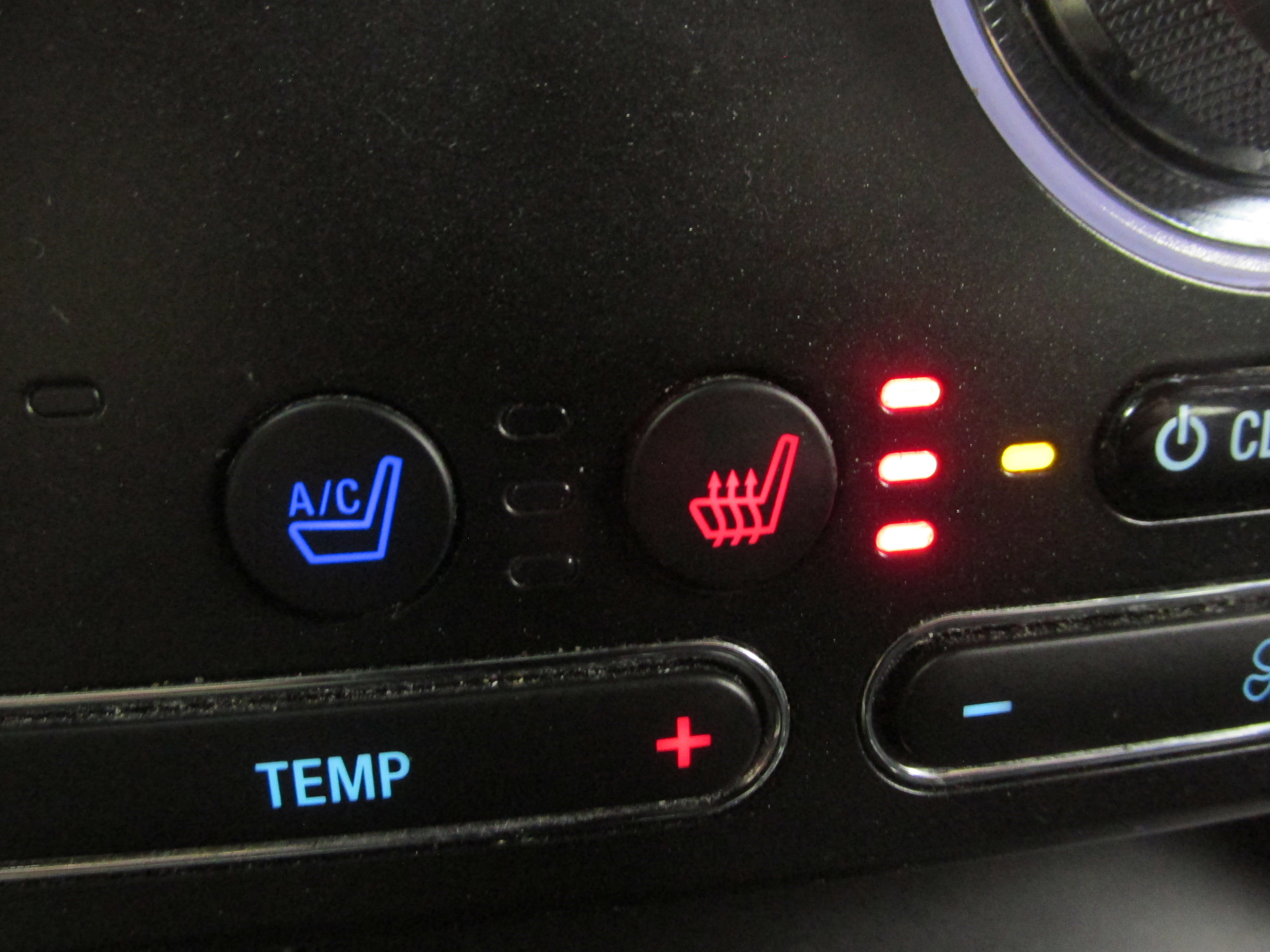 Certified 2019 Ford Explorer Limited w/ Class III Trailer Tow Package image 42