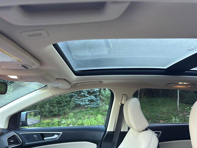 Certified 2024 Ford Edge SEL w/ Convenience Package AWD/4WD image 15