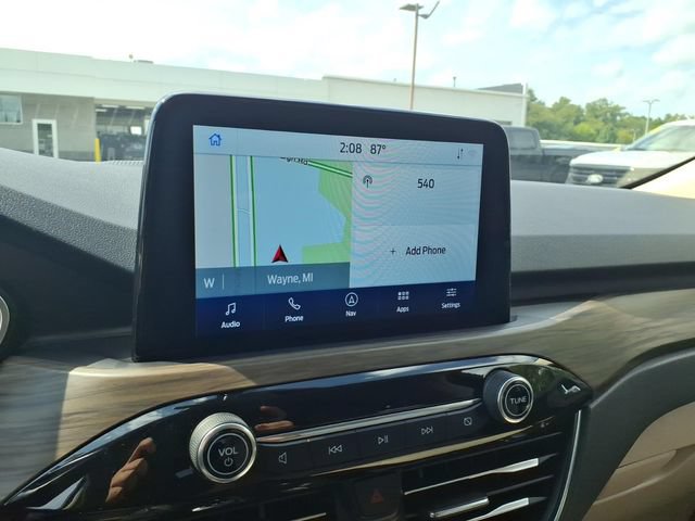 Certified 2020 Ford Escape Titanium AWD/4WD image 17