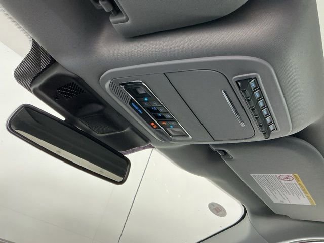 Certified 2025 Ford F350 Lariat w/ FX4 Off-Road Package image 24