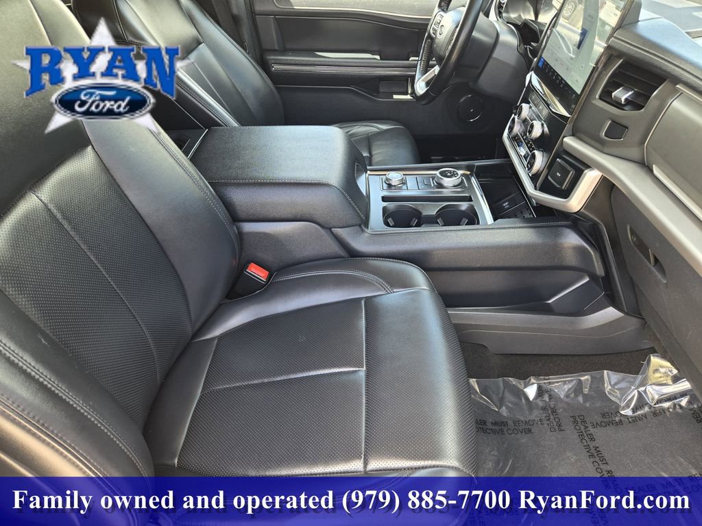 Certified 2024 Ford Expedition XLT AWD/4WD image 10
