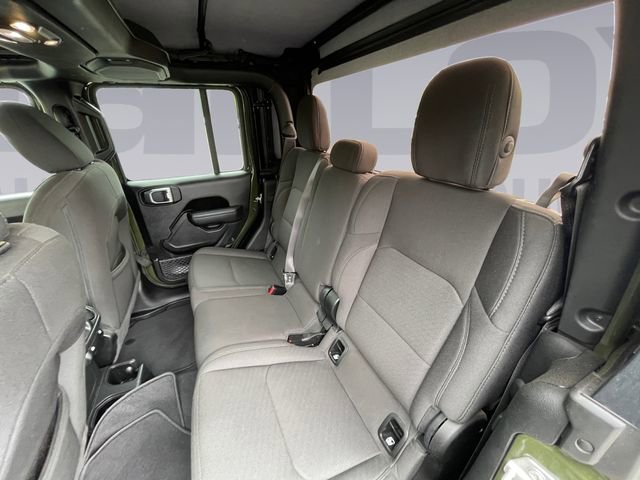 Used 2023 Jeep Gladiator Sport AWD/4WD image 16