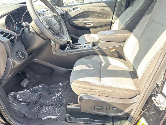 Certified 2018 Ford Escape SE image 16