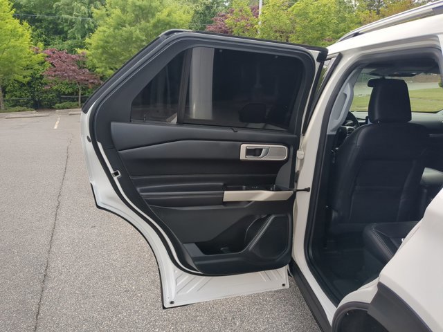 Certified 2021 Ford Explorer Limited w/ Equipment Group 301A AWD/4WD image 30