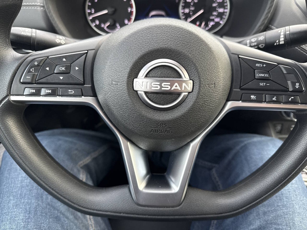 Used 2024 Nissan Sentra SV FWD image 22