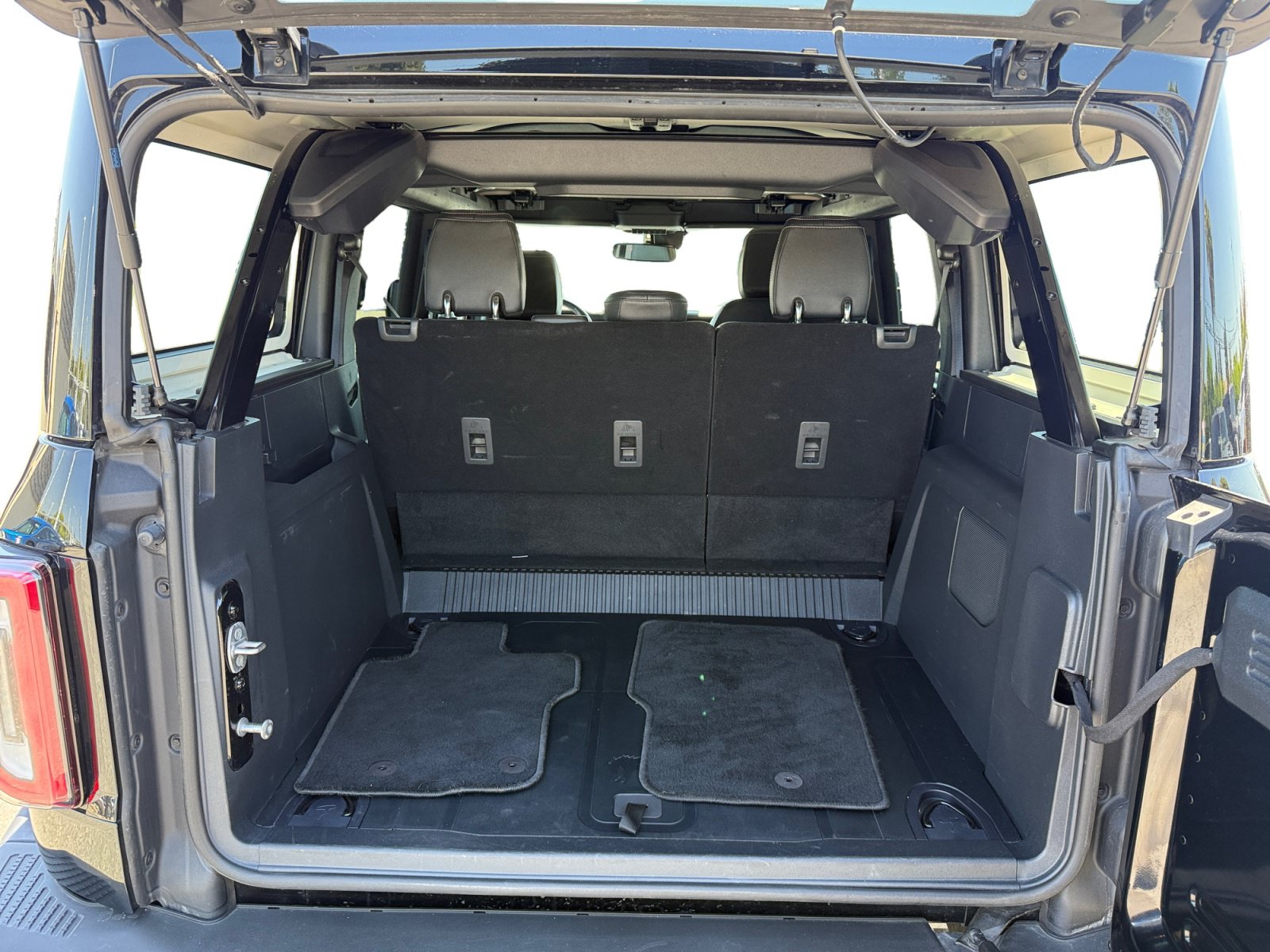Certified 2025 Ford Bronco Badlands AWD/4WD image 17