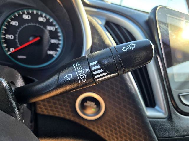 Used 2023 Chevrolet Malibu LS image 25