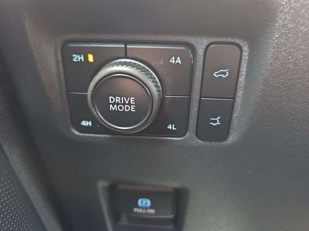 Certified 2025 Ford Expedition Active AWD/4WD image 42