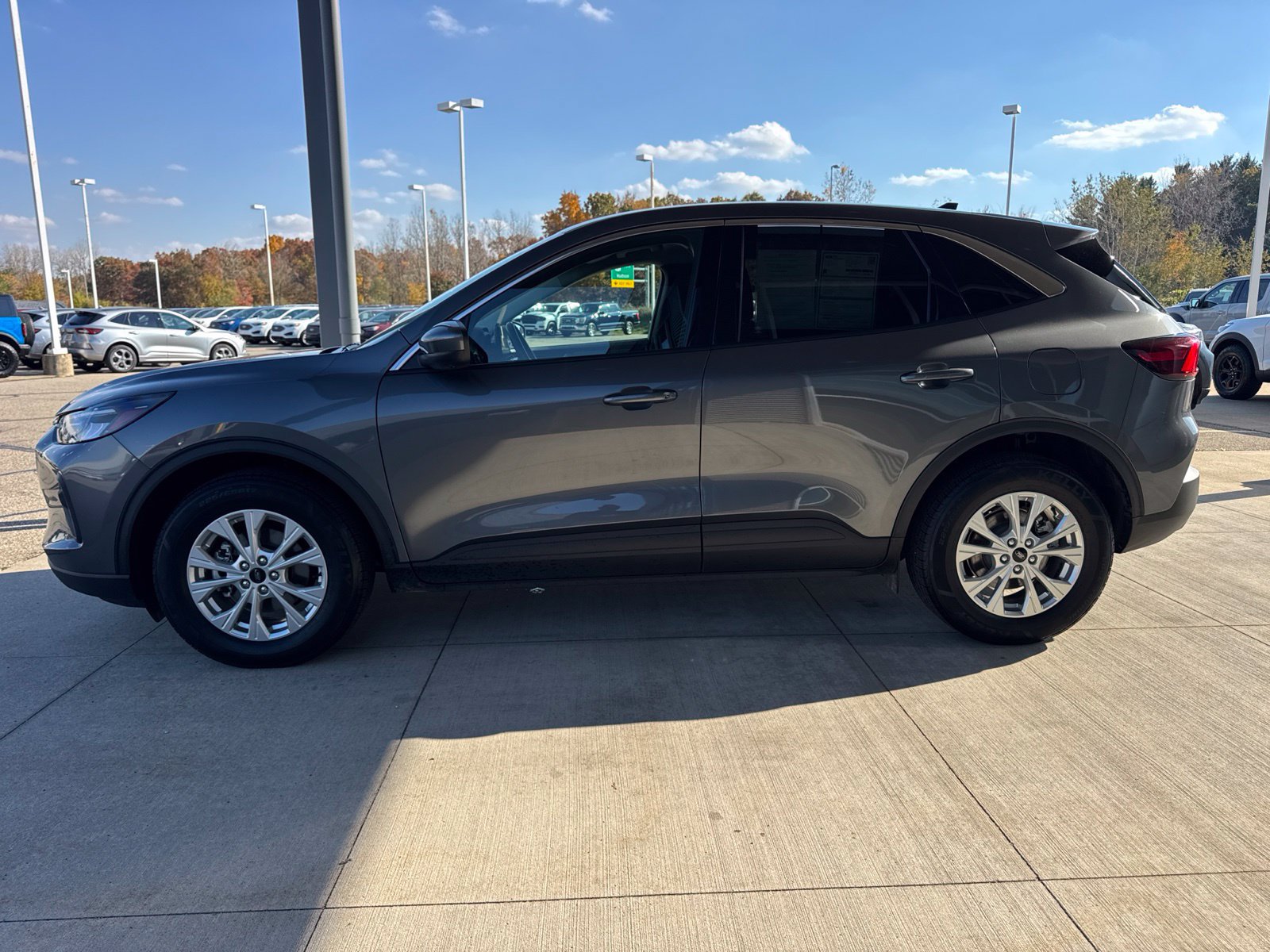 Certified 2023 Ford Escape Active w/ Tech Pack #2 AWD/4WD image 4