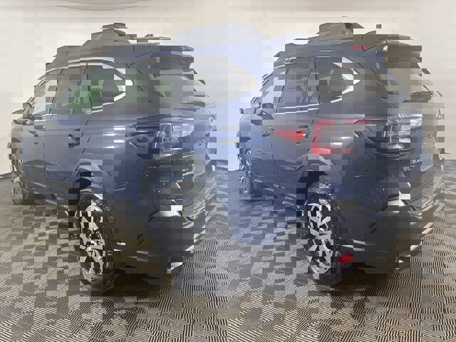 Used 2024 Subaru Outback Premium w/ Popular Package #1A image 3