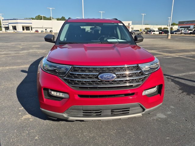 Certified 2022 Ford Explorer XLT w/ Equipment Group 202A RWD image 9
