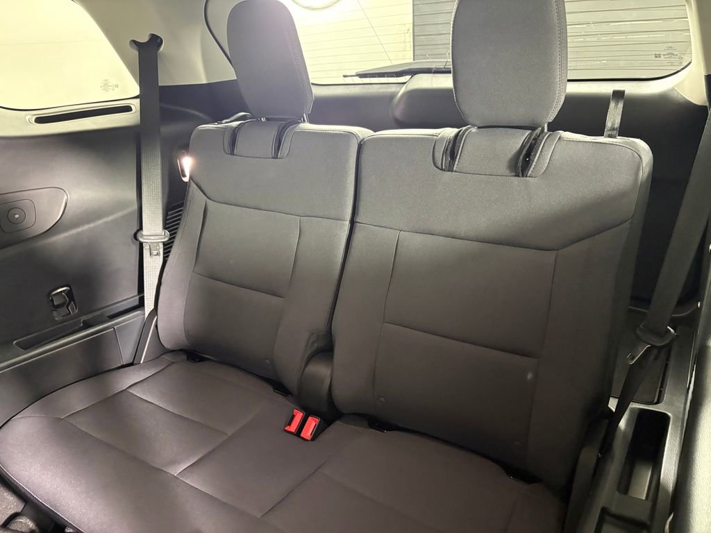 Certified 2025 Ford Explorer Active AWD/4WD image 30