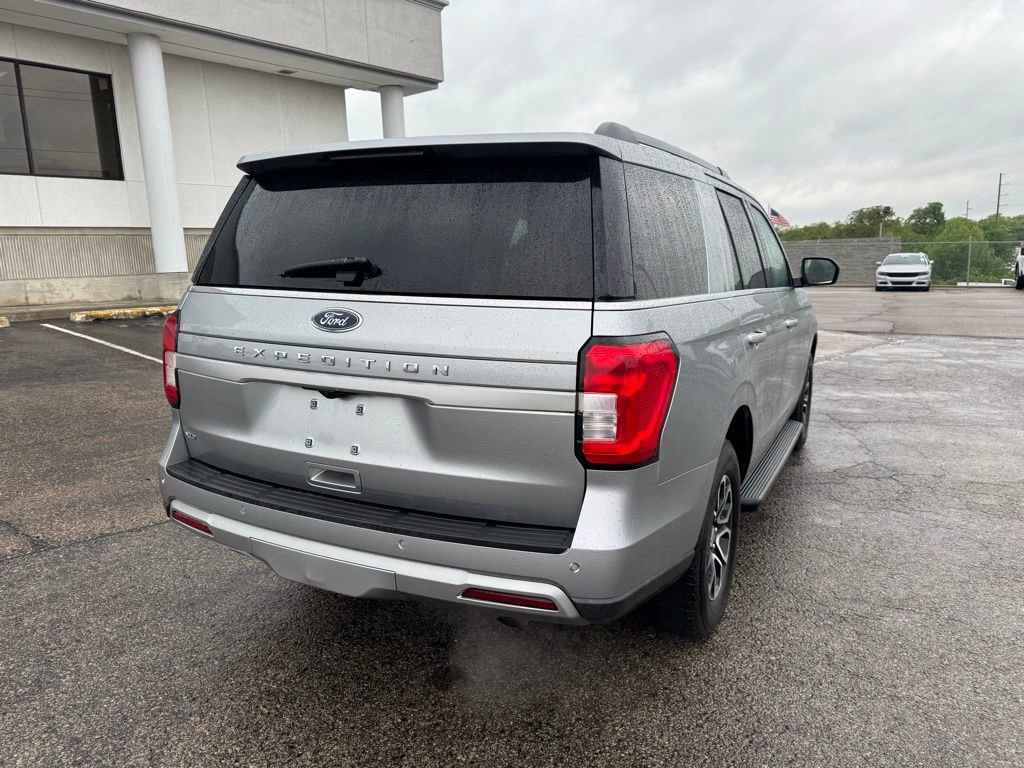 Certified 2024 Ford Expedition XLT AWD/4WD image 7