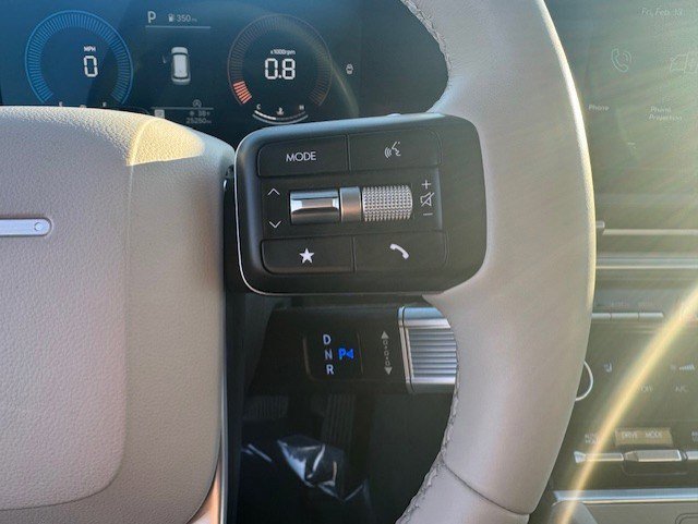 Used 2025 Hyundai Santa Fe SEL image 16