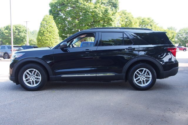 Certified 2025 Ford Explorer Active w/ Active Comfort Package RWD image 4