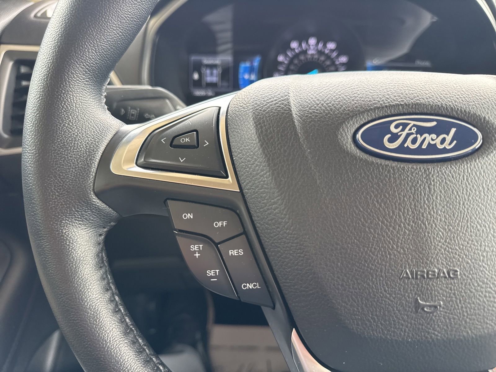 Certified 2023 Ford Edge SEL w/ Convenience Package AWD/4WD image 28