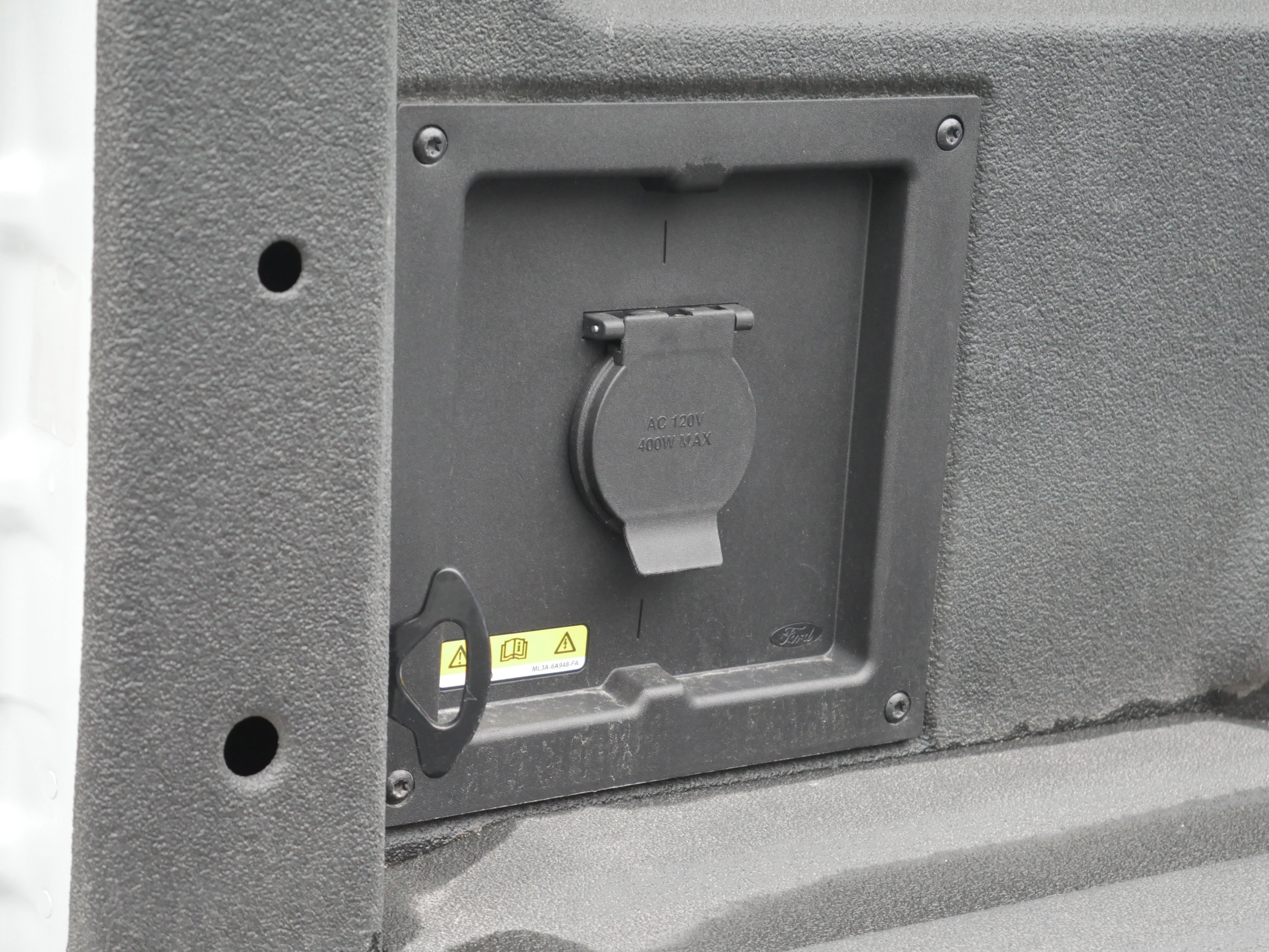 Certified 2023 Ford F150 Lariat w/ Equipment Group 502A High image 29