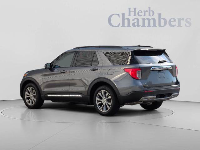 Certified 2023 Ford Explorer XLT w/ Equipment Group 202A AWD/4WD image 3