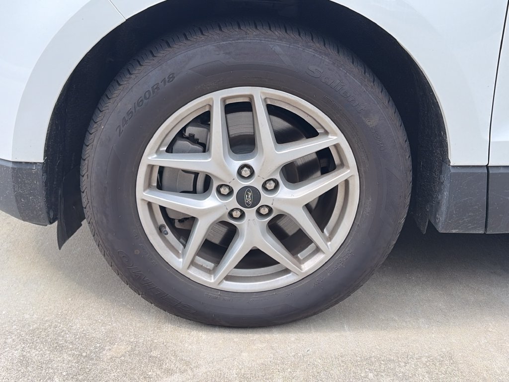 Certified 2024 Ford Edge SEL AWD/4WD image 17